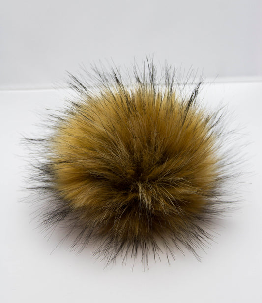 Natural brown pompom.